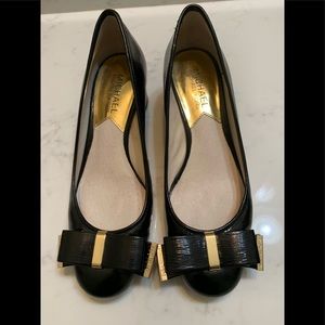 Michael Kors patent leather dress heels
